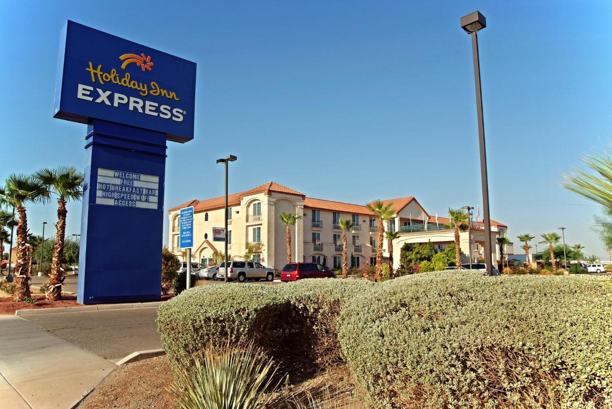 Holiday Inn Express Calexico, An Ihg Hotel Esterno foto