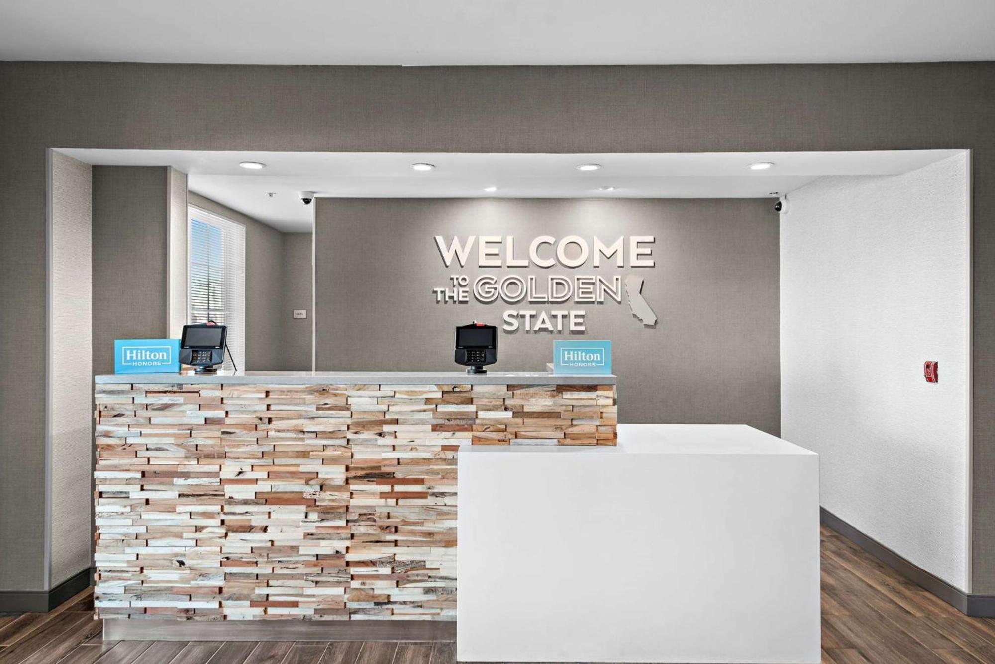 Hampton Inn By Hilton Calexico Esterno foto
