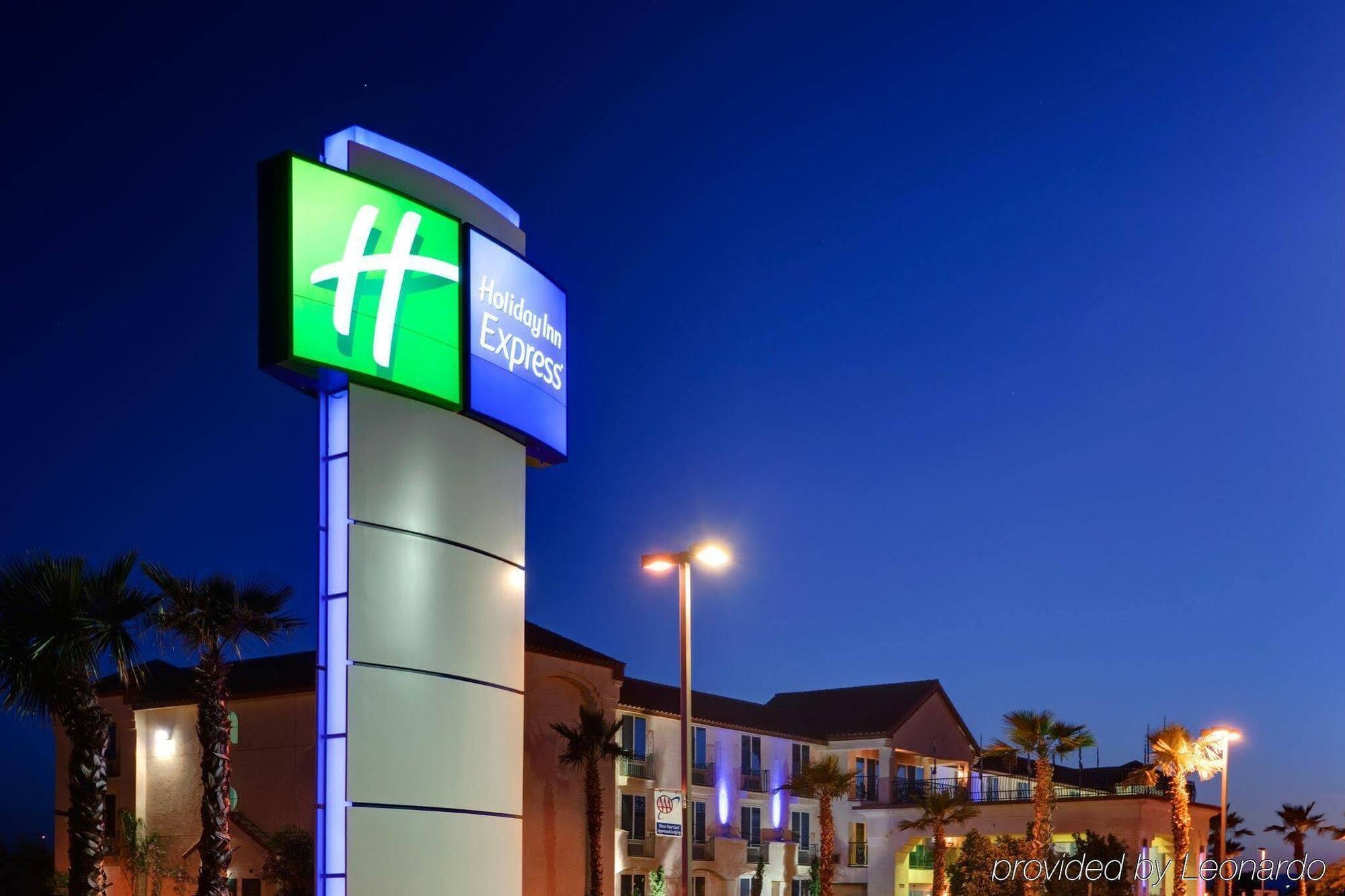 Holiday Inn Express Calexico, An Ihg Hotel Esterno foto