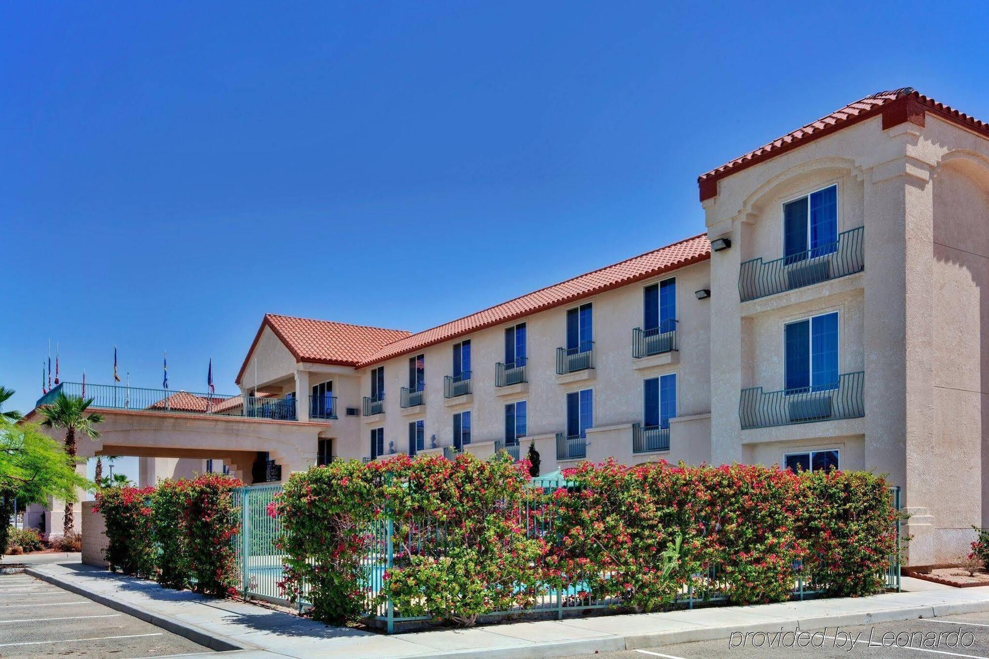 Hampton Inn By Hilton Calexico Esterno foto